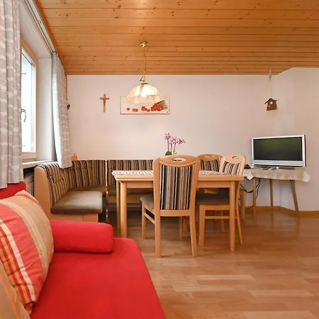 Farm stay Haus Valuga Buerserberg