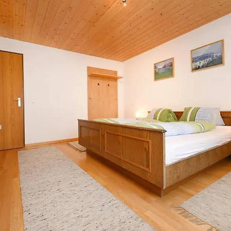 Farm stay Haus Valuga *