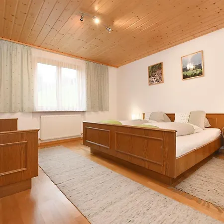Haus Valuga Bauernhof *
