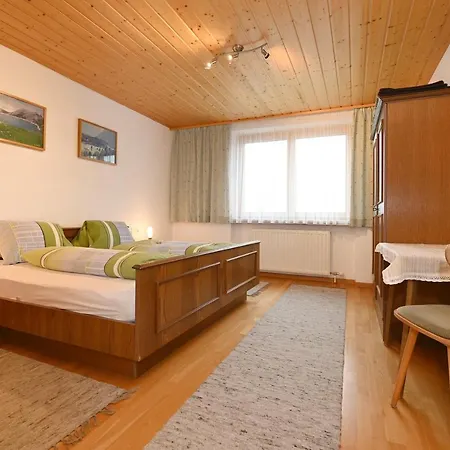 Haus Valuga Farm stay *
