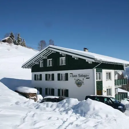 Farm stay Haus Valuga *